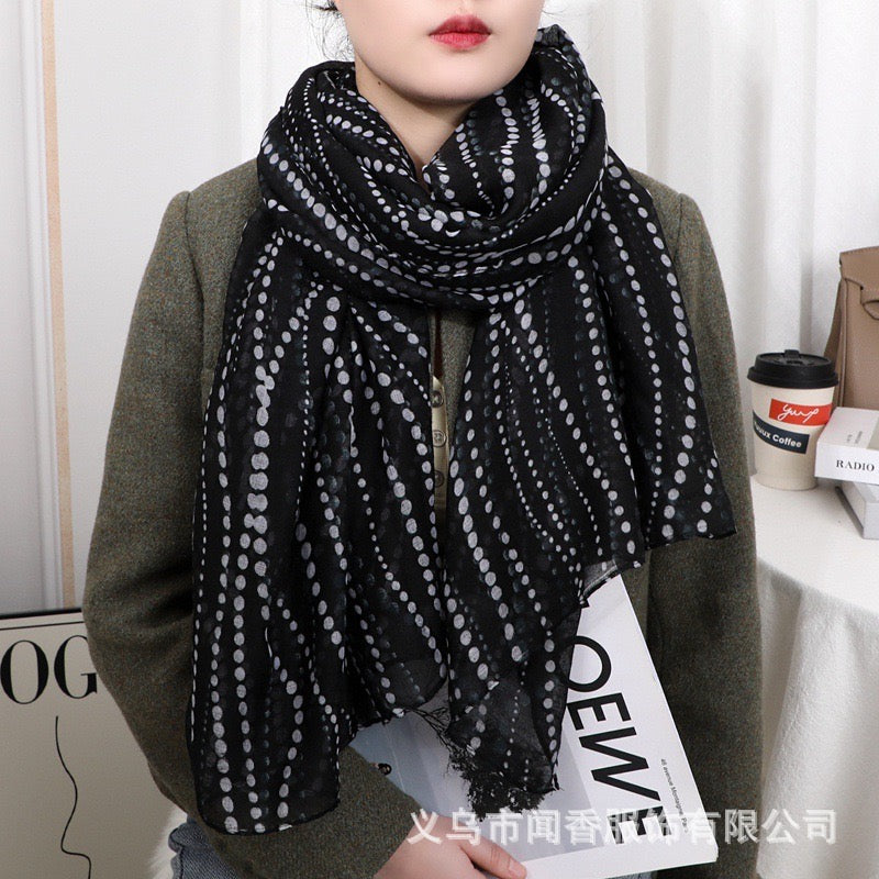 Dots Black-C1