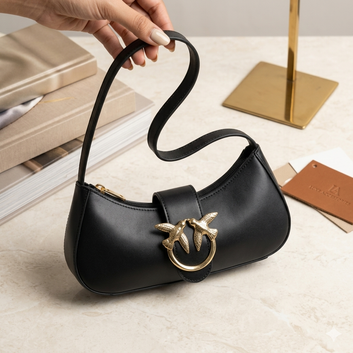 Eagle Buckle Black Shoulder bag