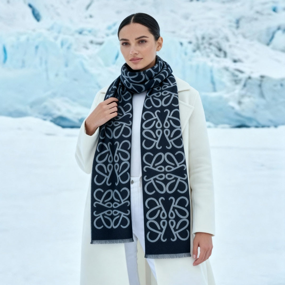 Abstract Black Premium Cashmere