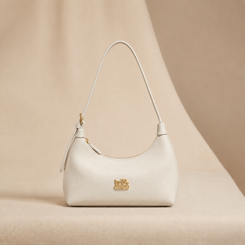 Coa-ch White