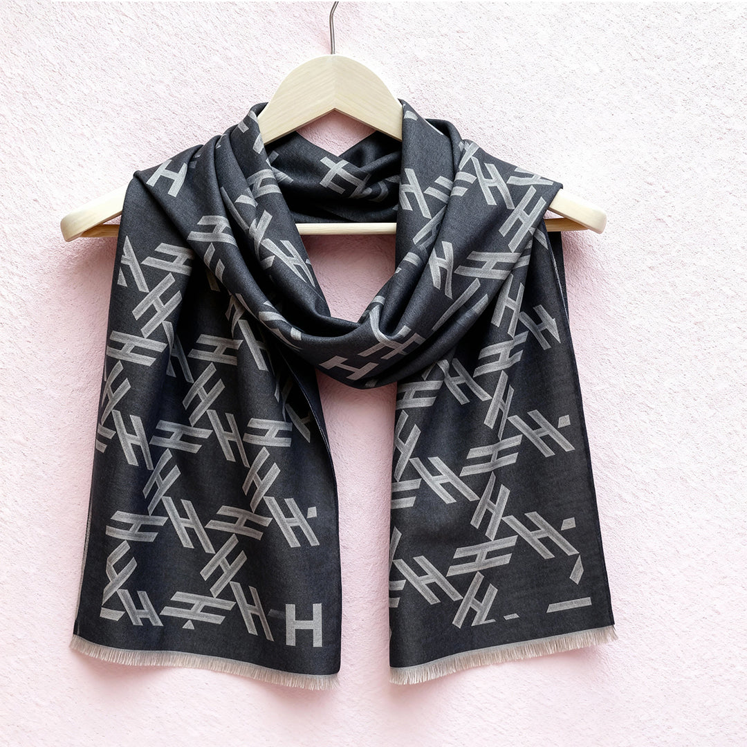 H-H Black Premium Cashmere