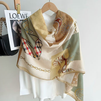 H-H Logo. Beige