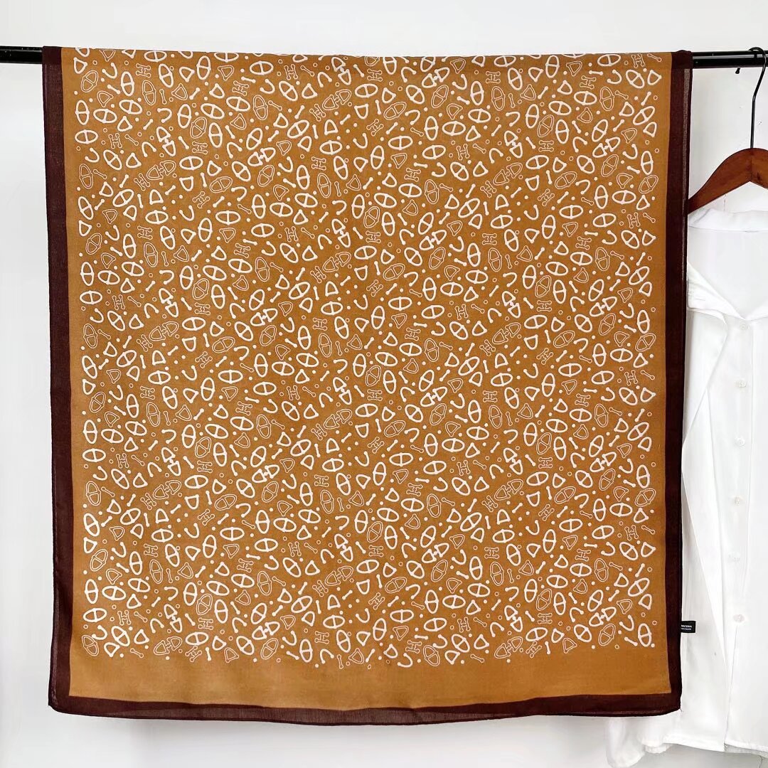 H Print brown