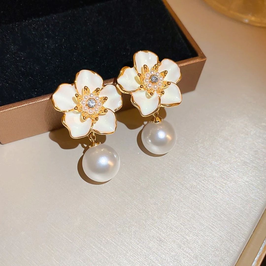 Pearl Flower Drop Earrings Pair